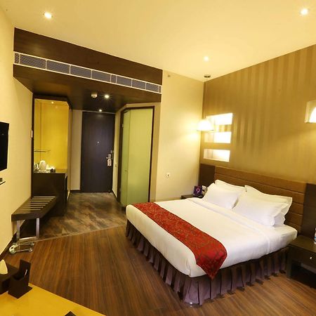 Five Elements Hotels Delhi- North Avenue New Delhi Extérieur photo
