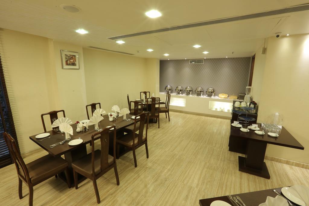 Five Elements Hotels Delhi- North Avenue New Delhi Extérieur photo