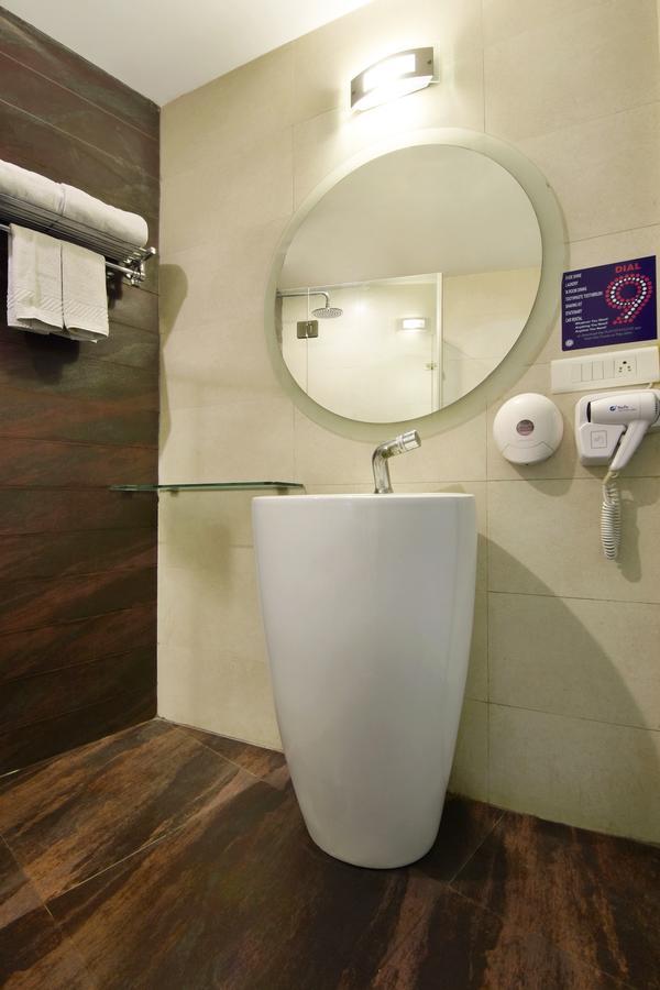 Five Elements Hotels Delhi- North Avenue New Delhi Extérieur photo