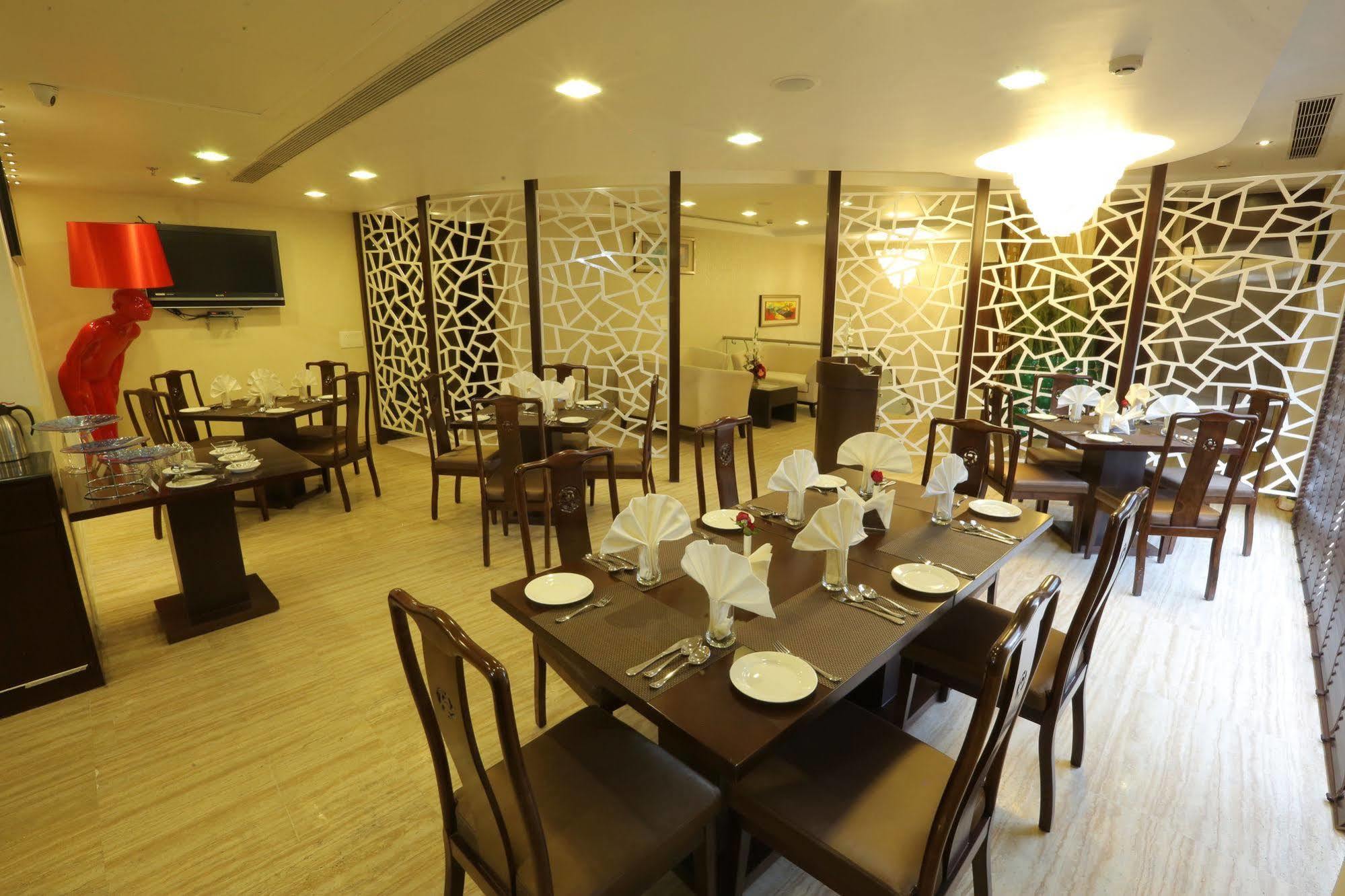 Five Elements Hotels Delhi- North Avenue New Delhi Extérieur photo