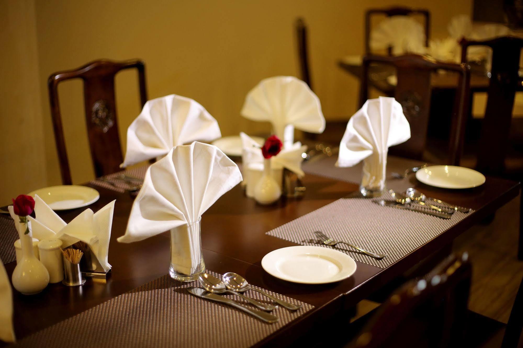 Five Elements Hotels Delhi- North Avenue New Delhi Extérieur photo