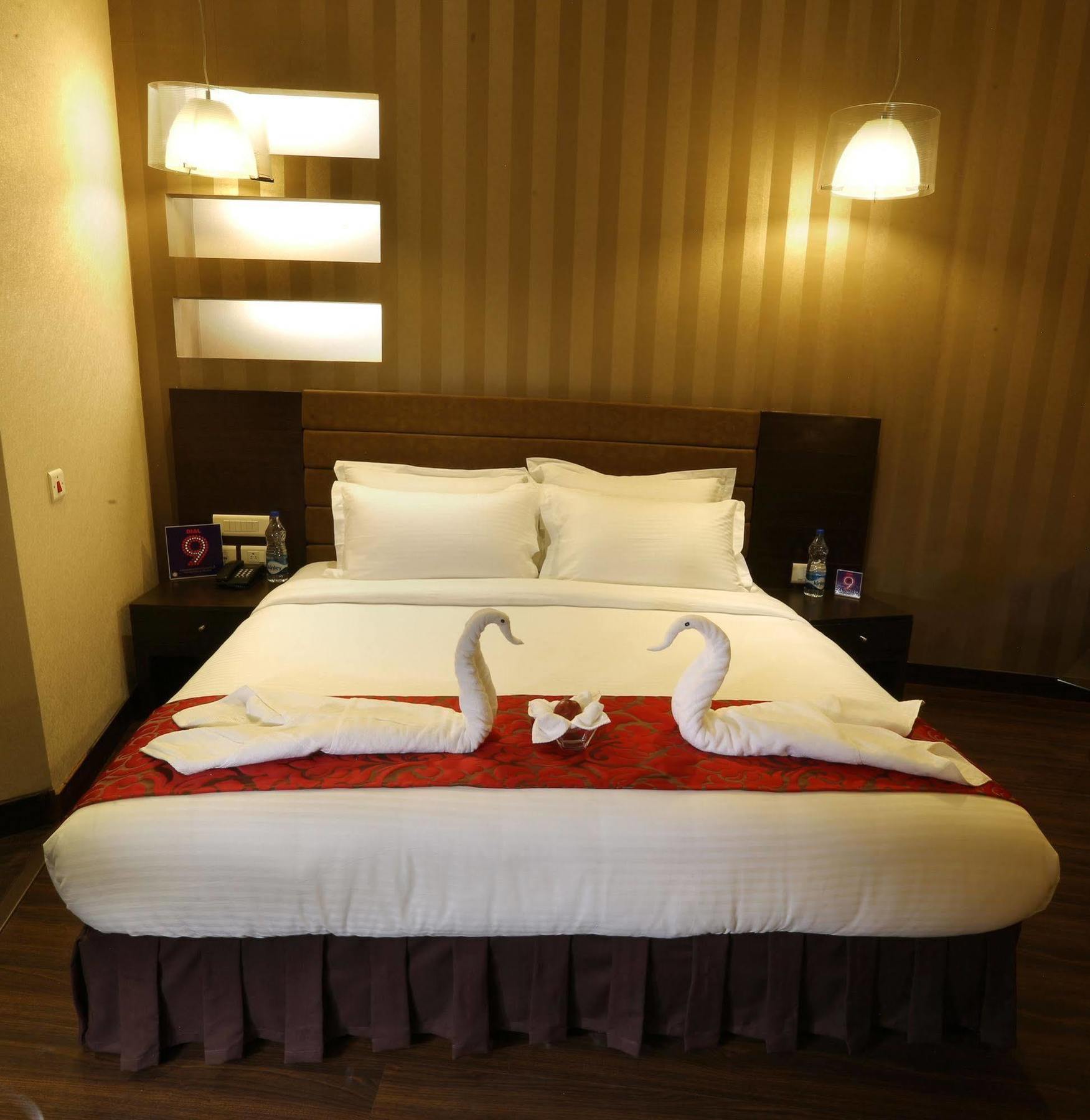 Five Elements Hotels Delhi- North Avenue New Delhi Extérieur photo